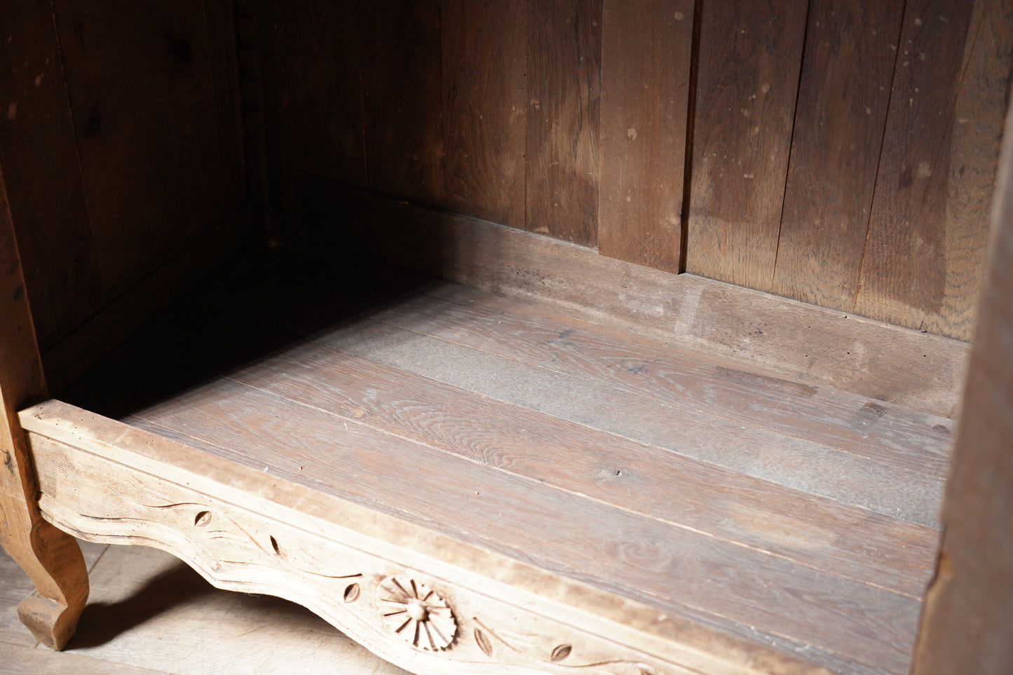 キャビネット　F408