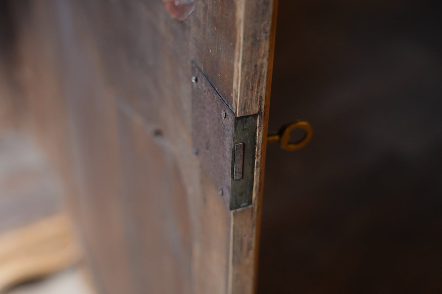 キャビネット　F408