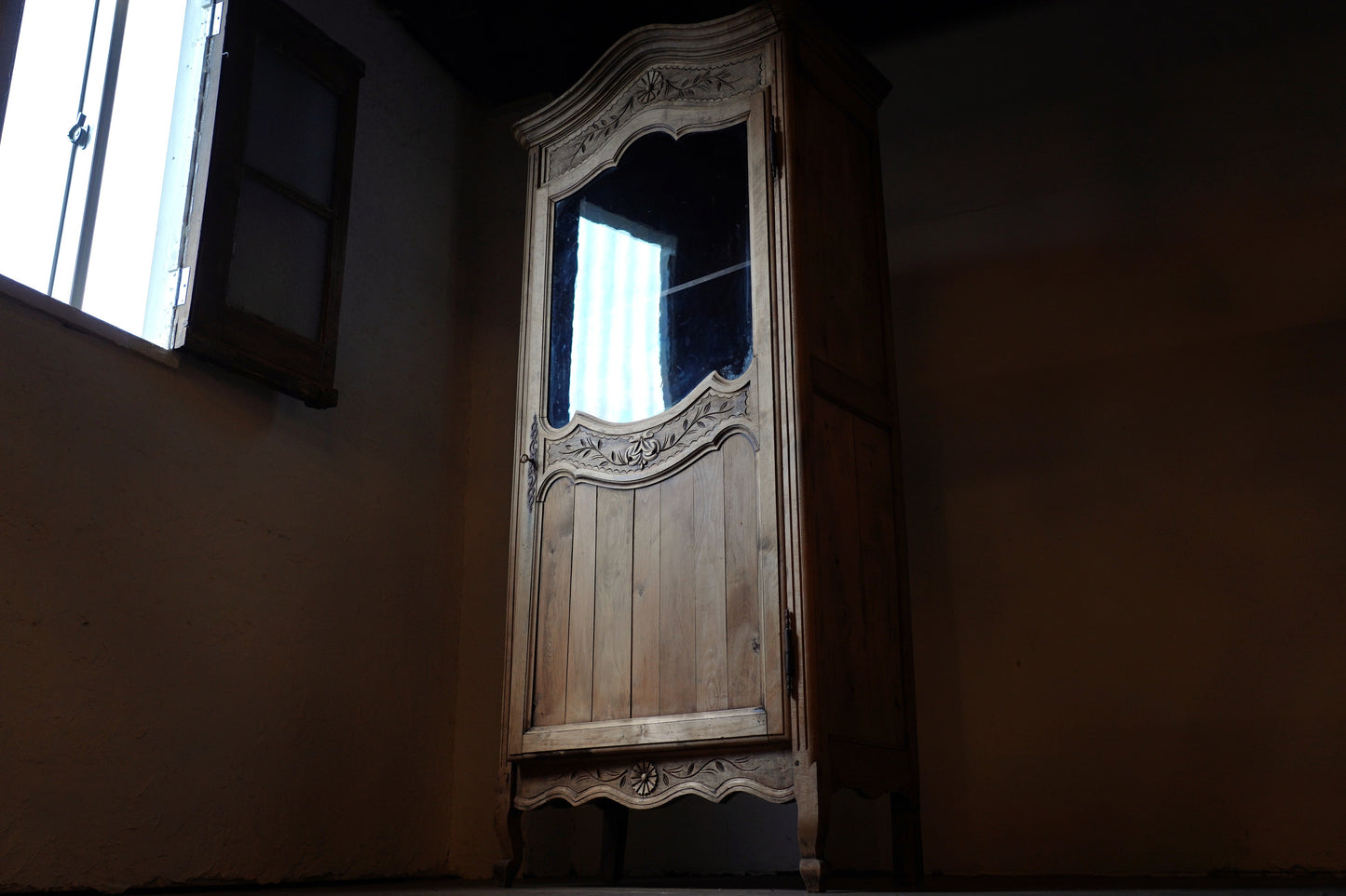 キャビネット　F408