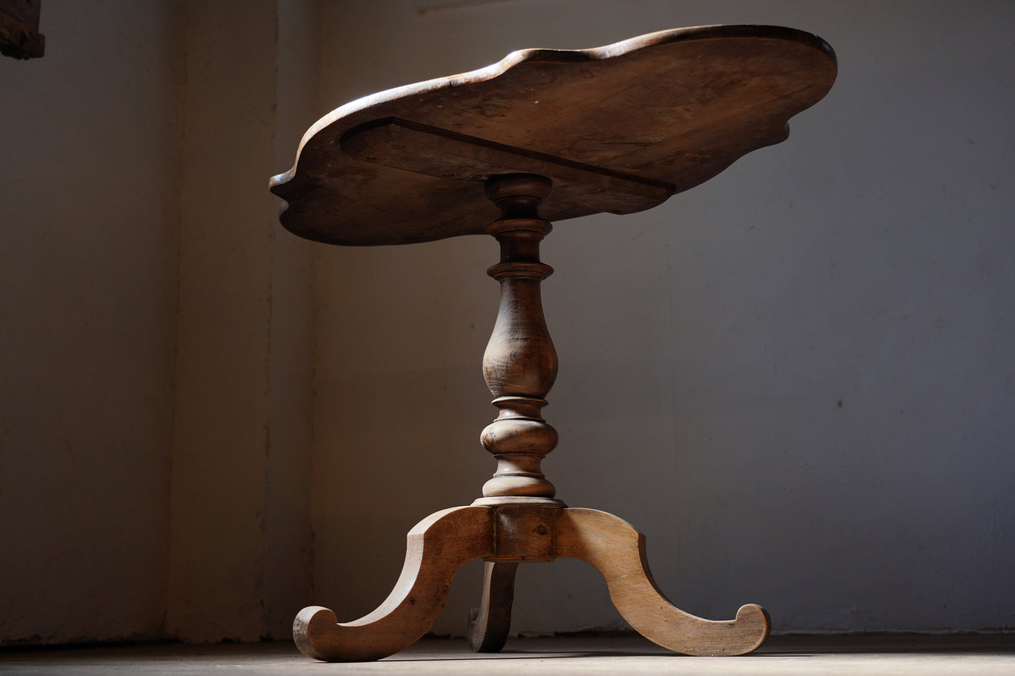 カフェテーブル　F416