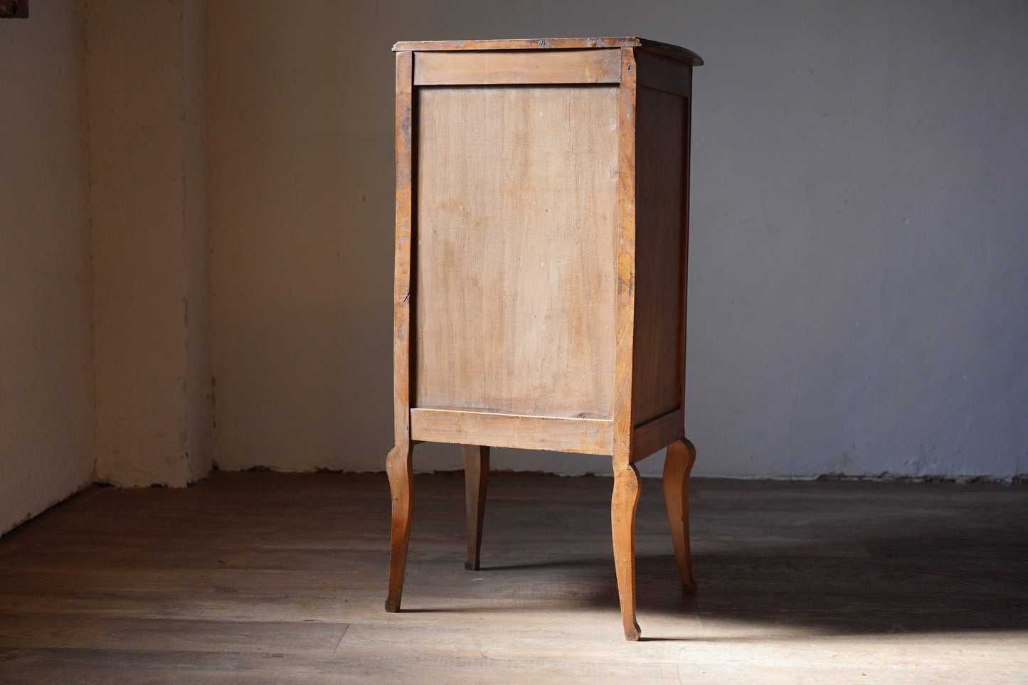 キャビネット　F422　