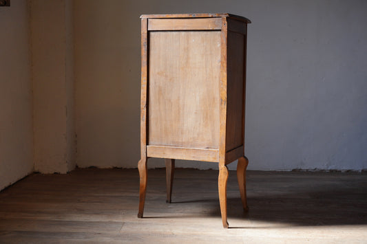 キャビネット　F422　